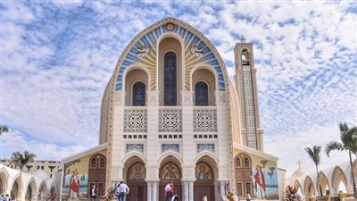 كنيسة القديسين بالإسكندرية تقيم اجتماع 