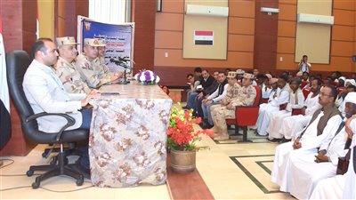 رئيس الأركان يشهد مناقشة البحث الرئيسي للأكاديمية العسكرية للدراسات العليا