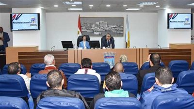 محافظ الأسكندرية يُحذر من التعديات على شارع النبى دانيال 