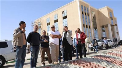 محافظ الوادي الجديد يتابع أعمال التشطيبات بالعاصمة الجديدة
