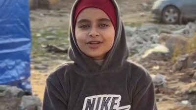 حفيدة إسماعيل هنية تلقي قصيدة شعر عن الصمود وسط الدمار.. فيديو