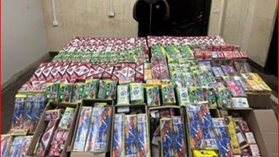 ضبط تاجري بحوزتهما أكثر من مليون قطعة ألعارب نارية بالقاهرة والإسكندرية