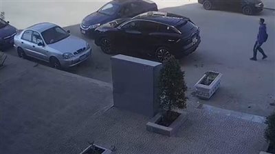 مراهق يحطم سيارة جديدة والعناية الإلهية تنقذ شابا من الموت | فيديو