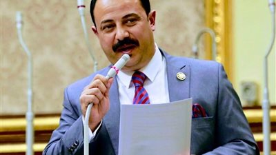 الاسكان تدعم المناطق المحرومة من مياه الشرب بالإسماعيلية 