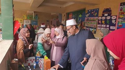 رئيس أزهرالغربية يشهد إفتتاح معرض الوسائل التعليمية لرياض الأطفال بمعهد توكل 