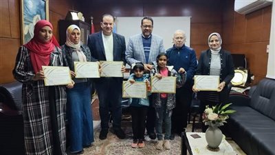 وكيل تعليم الغربية يكرم الطلاب المشاركين في مبادرة 
