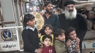 أقباط القنايات ينيرون شوارعها بزينة وفانوس رمضان