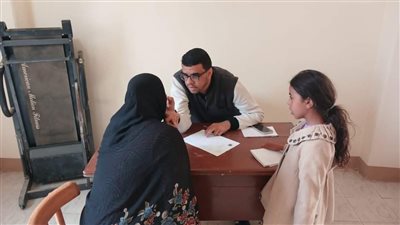 بدء أعمال قافلة جامعة جنوب الوادى الطبية بمركز التأهيل الشامل بالقصير