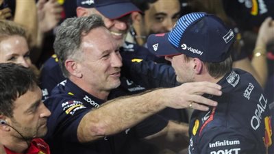 فيرستابين يواصل هيمنته على سباقات الفورميلا وان ويفوز بجائزة السعودية الكبرى 