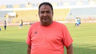 تامر عبدالخالق يكشر عن أنيابه للاعبي أورانج 