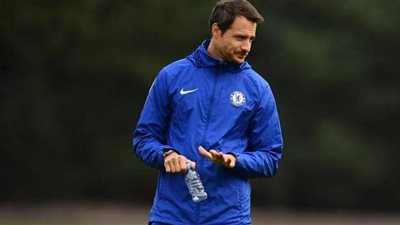 نجم تشيلسي السابق يعلق على تراجع نتائج الفريق في الدوري الإنجليزي