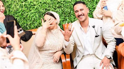 الدكتور وليد عتلم يهنىء إبن عمه بمناسبة الخطوبة السعيدة 