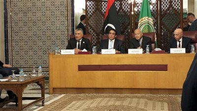 بدء المؤتمر الصحفي للأمين العام للجامعة العربية والأطراف الليبية
