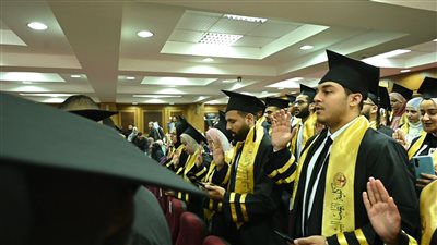 جامعة الفيوم تحتفل بخريجي كلية الطب البشري لعام ٢٠٢٢
