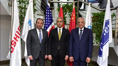 وزير العمل يختتم جولته في الجيزة بجولة في 