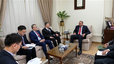 الأمين العام المساعد رئيس قطاع الشؤون السياسية الدولية يستقبل وفداً من الخارجية الصينية