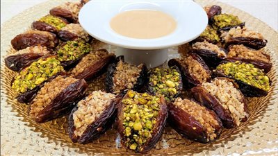 لضيافة رمضان.. طريقة عمل تمر محشي بالمكسرات والشوكولاتة