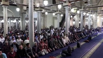 بحضور آلاف المصلين.. إحياء أولى ليالي رمضان بالجامع الأزهر