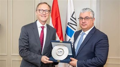 اتفاقية تعاون بين اقتصادية قناة السويس ولاتفيا 