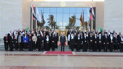 وزير العدل: الرئيس السيسي أعطى المرأة مكانتها في جميع المجالات 