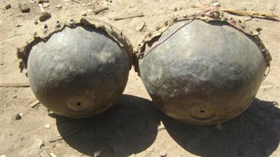 ضريح يحتفظ بآلة تنبيه بإفطار وسحور رمضان من العصور الإسلامية القديمة  