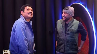 رامز  جلال عن أحمد السقا وباسم سمرة: 