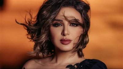 أنغام تهنئ متابعيها بحلول رمضان وتتألق بالأبيض الجذاب