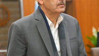 محافظ الغربية يتابع استكمال رصف شارع البحر بالمحلة الكبرى  