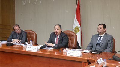 وزير المالية لمجتمع الأعمال الصناعي والتجاري: «الفترة اللي جاية أفضل»