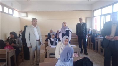 وكيل تعليم دمياط يشدد على انتظام حضور الطلاب بالمدارس 