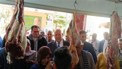 معرض خير مزارعنا لأهالينا.. فرصة للحصول على السلع الغذائية بأسعار مخفضة