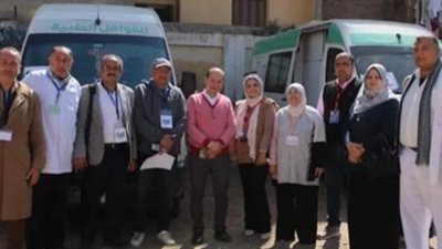 الكشف على 1003 مواطن في قافلة طبية مجانية بالقليوبية