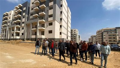 وزير الإسكان يُتابع موقف وحدات مبادرة 