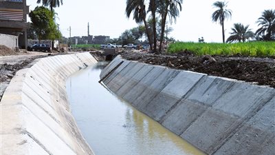 قنا تُناقش نسب تنفيذ المشروع القومي لتأهيل الترع والمصارف 