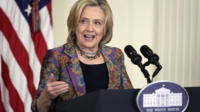 هيلاري كلينتون: التصويت لترامب هو تصويت لفريق بوتين