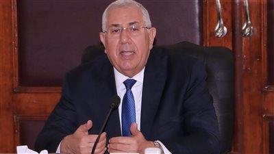 القصير يشيد بجهود الإصلاح الزراعي في تحصيل 1.3 مليار جنيه مستحقات وإيرادات 