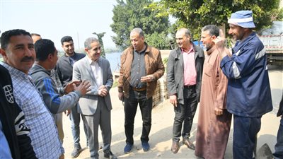 محافظ الغربية يتابع مشروعات الرصف والتطويرورفع الاشغالات بكفر الزيات