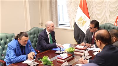 وزير الصحة يستقبل رئيس بعثة الأمم المتحدة للهجرة بالقاهرة لمناقشة سبل تعزيز التعاون