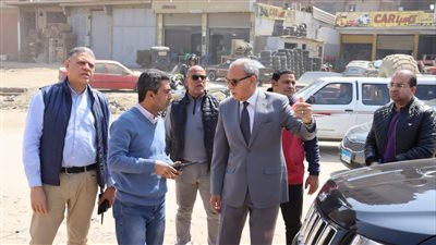 محافظ القليوبيه يوجّه بحصر كميات مخلفات الهدم بحرم الطرق
