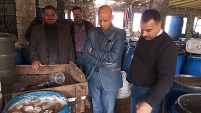 إعدام 16طن أغذية وتشميع منشأتين بالزقازيق
