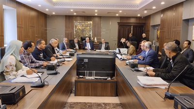 محافظ جنوب سيناء يتابع جلسة مقعد تسوية المنازعات لحل مشكلات المواطنين