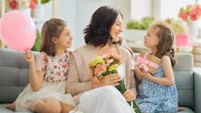 مظاهر الاحتفال بعيد الأم في بعض دول العالم