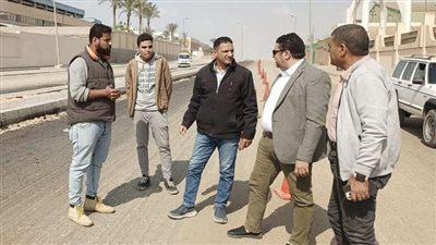 الإسكان: استكمال مشروعات تطوير الطرق بالمناطق الصناعية والسكنية بمدينة العبور