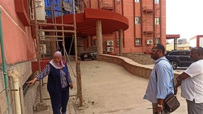 نائب محافظ أسوان تتفقد مستشفى المعلمين بإمتداد حى العقاد