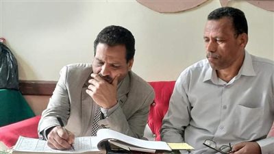 مدير تعليم أبوتشت يحيل إدارة مدرستين للتحقيق العاجل للتقصير في العمل