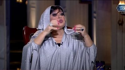 فيفي عبده: ربنا راضي عني والدليل خلاني أمسك الكعبة بعد دعوة مستجابة