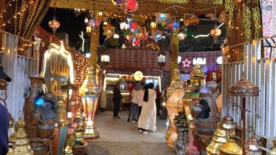 عربات حمص الشام والفول والكنافة.. أجواء رمضانية بنادى بنها الرياضى 