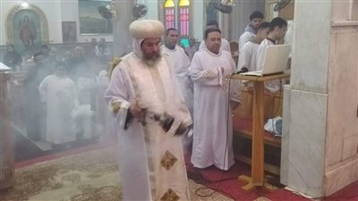 الأنبا صليب يترأس فعاليات الأقباط في كنيسة العذراء..بالصور