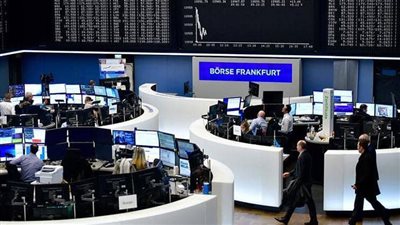 الأسهم الأوروبية تستقر لكنها تتجه لتحقيق مكسب اسبوعي