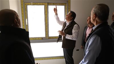 وزير الصحة ينتقد ضعف معدلات الإنجاز في إنشاء مستشفى طوخ المركزي